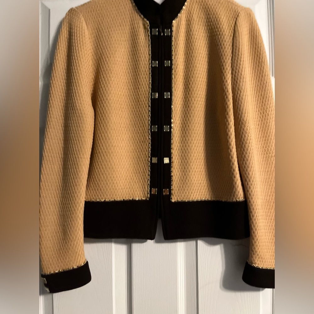 St. John knit skirt suit